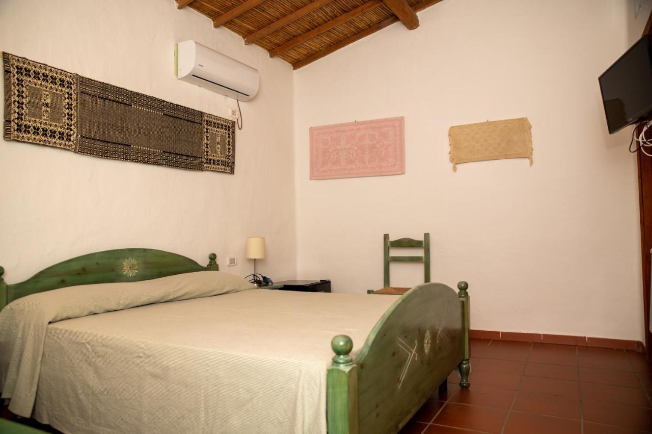 Agriturismo Santa Lucia Tratalias Dış mekan fotoğraf